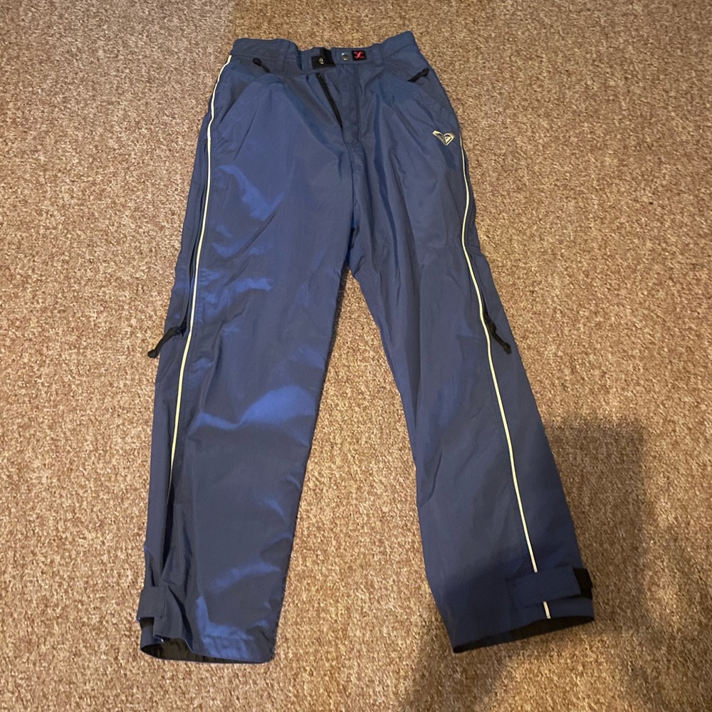 Roxy snow or snowboarding pants. Ladies S / P
